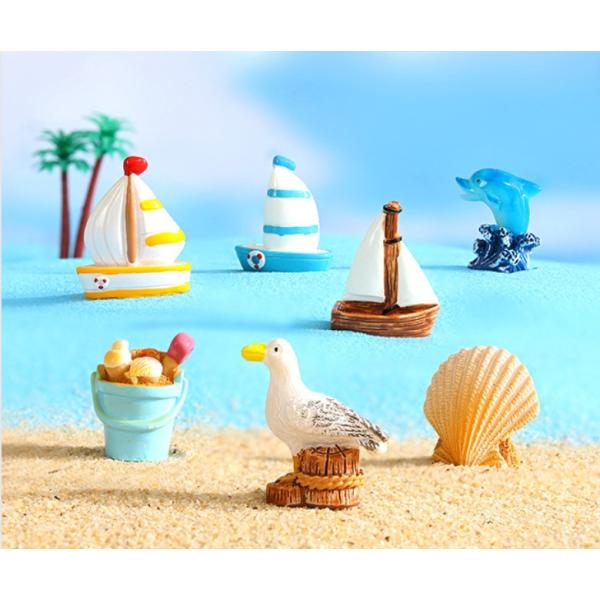 セット内容：1体フィギュアサイズ：写真をご参考ください。材質：樹脂生産国：中国テラリウム 箱庭 スノードームづくり 観葉植物の飾りとして使えます。自立して立ちますが、固定ピンもしくは固定棒を付けて苔などの上にに差し込むとより安定します。固定...