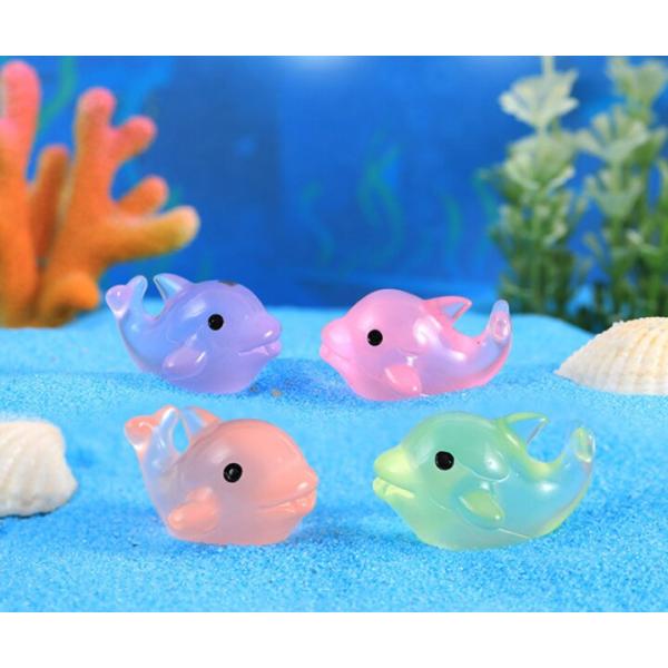 ■商品詳細セット内容：1個フィギュアサイズ：約2.6*1.6ｃｍ材質：樹脂生産国：中国水槽飾り、スノードームづくりに重宝するアイテムです。水の中では沈みますので、ご注意ください。