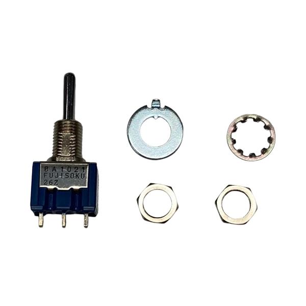 製品概要：トグルスイッチ回路：SPDTスイッチ機能：ONN-OFF-ON定格電流(A)：6A(AC),4A(直流)実装タイプ：DIP