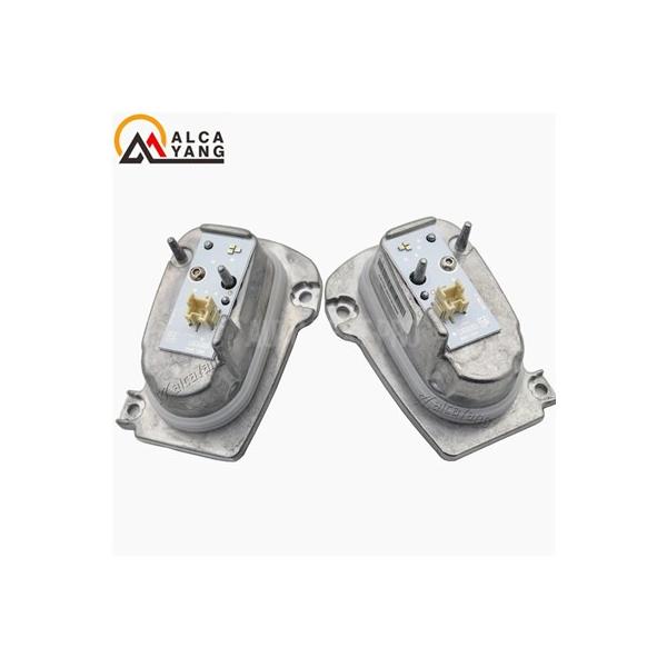 Ledヘッドライトバラストdrl 8V0998473B B011784-A l / r 8V0998474B B011785-Aデイタイムランニングライト制御モジュールアウディA3 S3 RS3