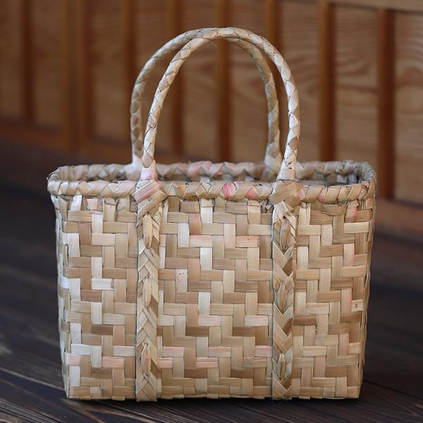 一閑張り籠バッグ(刺繍模様) Amazon.co.jp: ◉ 一閑張り 竹籠バック 柿渋染め 古文書 桜模様