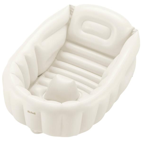 衛生的に使える「抗菌」「防カビ」加工になってリニューアル。お風呂デビューをやさしくサポート。シンクでも沐浴できるベビーバスです。◇ひっくり返さず排水・・・ベビーバスを少し持ち上げて、止水栓から下へ排水します。◇折りたたんでコンパクト・・・小...