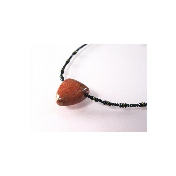 赤珊瑚・オニキスのセミロングネックレス・留め金SV visitafyon.org