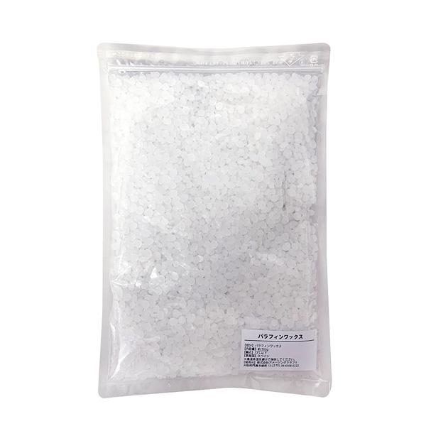 パラフィンワックスは、石油の精製工程から製造されるキャンドル製作では最も一般的なワックスです。モールドやグラスどちらのタイプでも使用でき、保香性も高くアロマキャンドルなどにも適しています。キャンドル以外にも、食品サンプル制作や床のツヤ出し用...