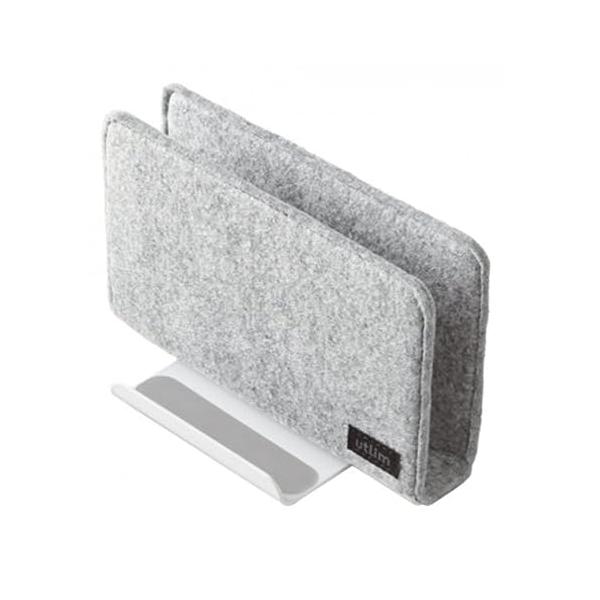 【商品概要】フェルトカバーがノートPC・タブレットをやさしく守るしっかり安定、スチール素材で機器を保持立てて収納できるからデスク周りもスッキリ整頓【材質】本体：スチール　フェルトカバー：フェルト　【原産国】中国【サイズ】本体：約W168×H...