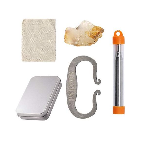 火打鎌type4 set・火打鎌type4セット  ・・Color:火打鎌type4セット・セット内容 : 火打ち金・火打ち石・火吹き棒（シェルの色はランダムです）・綿布・アイアンボックス・[サイズ]アイアンボックス：12.5*9*3.5ｃ...