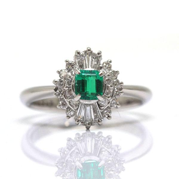 Pt900 エメラルドリング 7号 0.265ct ダイヤモンド 0.34ct プラチナ 
