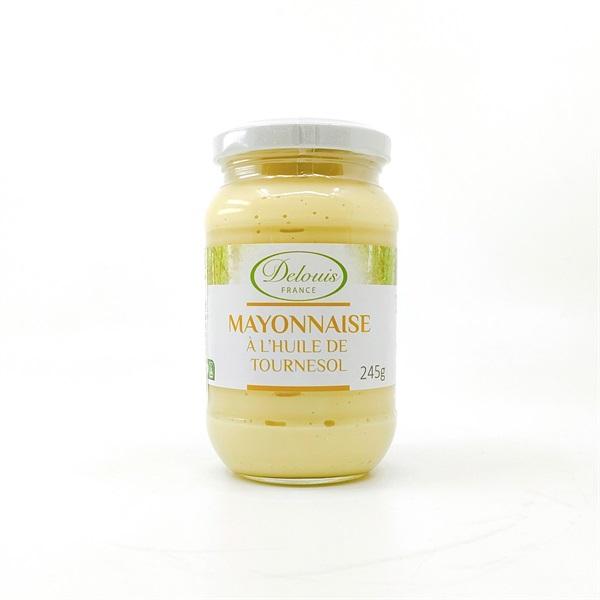 フランス国内でオーガニックの餌のみを食べて放し飼いで育てられた鶏が産んだ卵と、厳選された海外オーガニック認証取得の原材料を使い、伝統的な製法で作られたマヨネーズです。卵黄のコクと酸味のバランスがとれた上品な味わいで、世界中の多くのトップシェ...