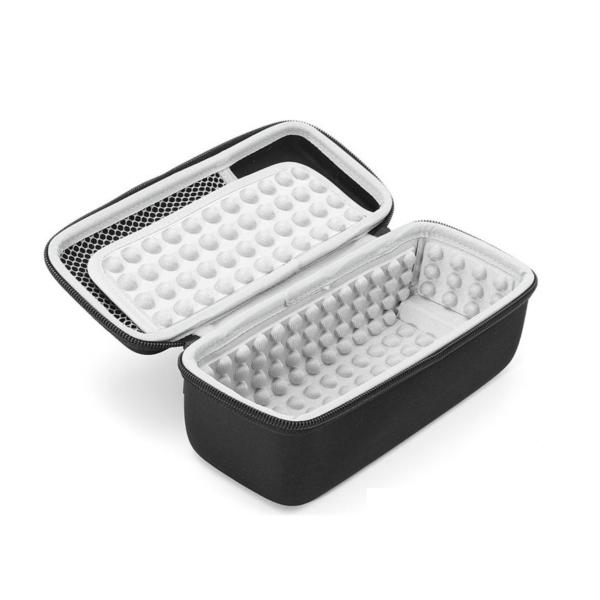 ち*ん様 Bose SoundLink Mini スピーカー 本体とケース BOSEの小型Bluetoothスピーカー「SoundLink Mini」のオプション