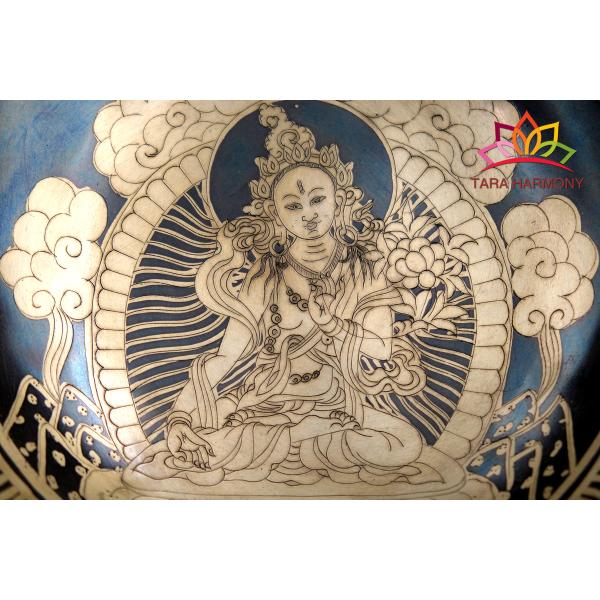 ■直径：22cm ■重量：1492g■倍音構成：F#3,C#5,C6（★美音ランク）例）A4は音階のラで、ピアノの鍵盤中央音域４の高さ　　基音（最も低い音）がF#3で、その上にC#5,C6の倍音が主に重なっている音色です。★ソルフェジオ周波...