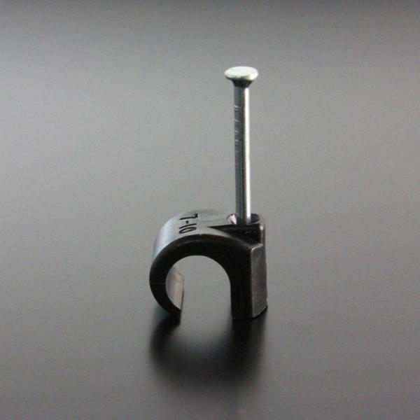 ＜　特　長　・　仕　様　＞通信線ステップル 片側サドルステップル 壁などにしっかり固定！屋内配線のアンテナケーブルやＬＡＮケーブルなどに最適です。・同軸ケーブル5C用・作業性に優れしっかり固定●カラー：ブラック●サイズ：高さ9.5×幅12×...