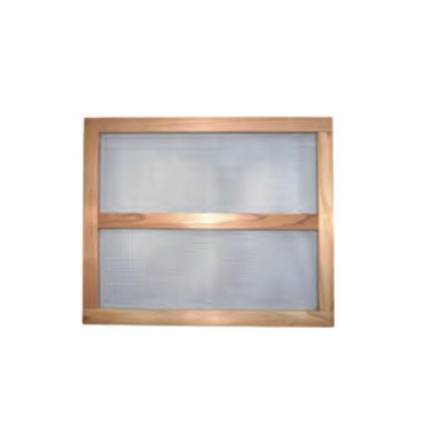 巣箱内での合同作業や群の分割・隔離に便利な 合同分割板 です。サイズは 50×41.5cm と扱いやすく、標準的な巣箱にフィットしやすい設計になっています。巣箱内を確実に区切ることで、群同士を安全に分離したり、合同作業をコントロールして進行...