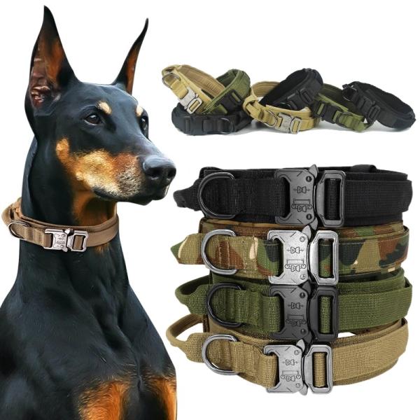 【商品説明】 ミリタリー犬用首輪です。 丈夫な軍用ナイロンテープを使用しており、 内側には柔らかいフェルト素材を使用しております。 着脱には簡単で便利なワンタッチの金属バックル。 首輪の長さも自由に調節することが可能です。 首輪とお揃いのリ...