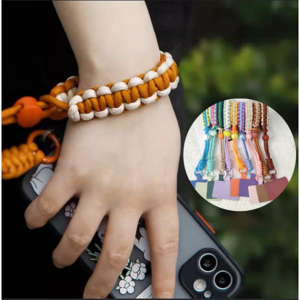 人気の編みシリーズよりショートストラップが登場。■流行のスマホストラップにnewタイプ登場!!■フラワー編みでストラップ■コワインポイントにもオススメ■カードケースや小銭入れ、お家の鍵に付けても◎■先端はカラビナになっているので、使い方はあ...