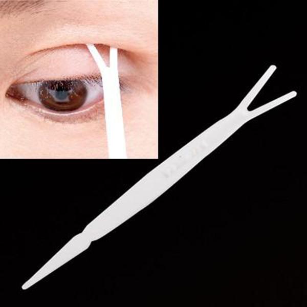 キレイな二重まぶたを作る必須アイテムですコシのあるプラスチック製なので思い通りの二重メイクが可能です。プッシャー 二重まぶた ふたえまぶた 二重瞼 ふたえ瞼