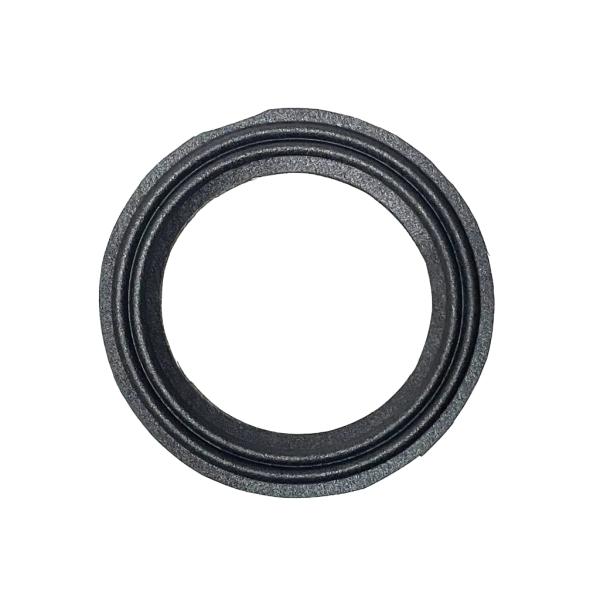 ＊外周及び内周のカットが雑で形状がいびつになっております。　その為、外径サイズは大体153mm〜151mmとなっております。　内周のカットは外周程酷くはありません。スピーカーユニット用クロスエッジ 1個6.5インチ・ユニット用 外径153m...