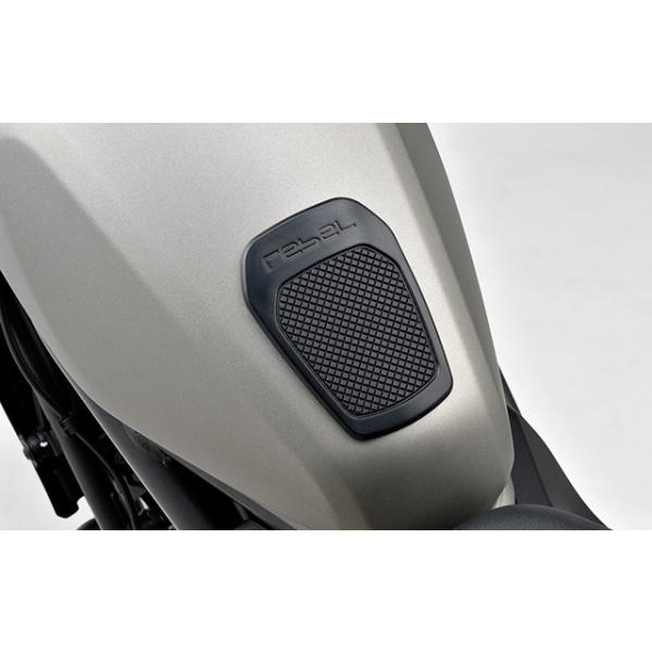 Honda(�z���_) ���� Rebel�i���u���j250/500�p�^���N�p�b�h �i�Z���^�[�j 08P70-K87-A30 Rebel�̃��S����œ��ꊴ��