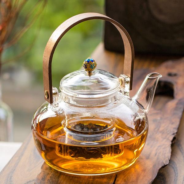 商品名：七宝つまみ耐熱ガラスティーポット[商品情報]●セット内容：ガラスポット本体 １個●サ イ ズ：高さ 約18cm× 横幅 約17.5cm　容量 満水：約900ml 適正：約800ml●材 質：耐熱ガラス●原 産 地：中国●輸入販売者：...