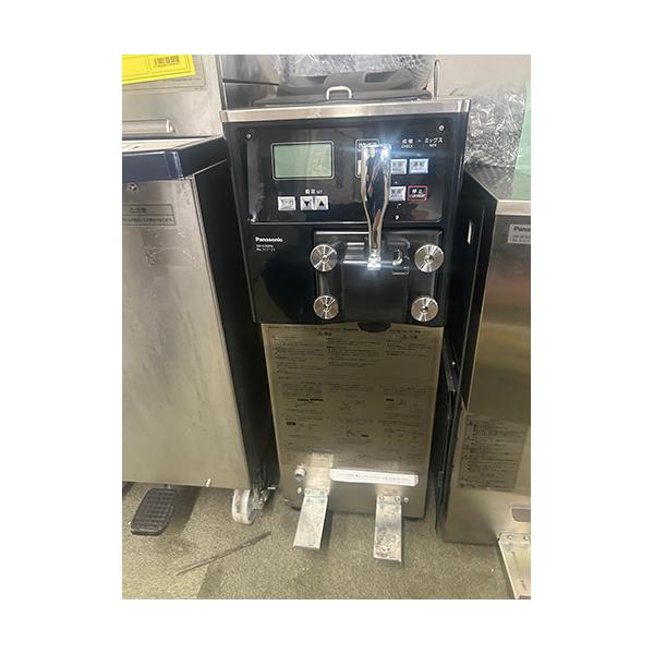 商品名：ソフトクリームフリーザー 寸法：W295×D735×H920 メーカー：パナソニック(Panasonic) 型式：SSF-S150PN 年式：2019年製 電源：三相200V  ガス種：- 付属品：写真の通り 説明書：写真の通り 保...