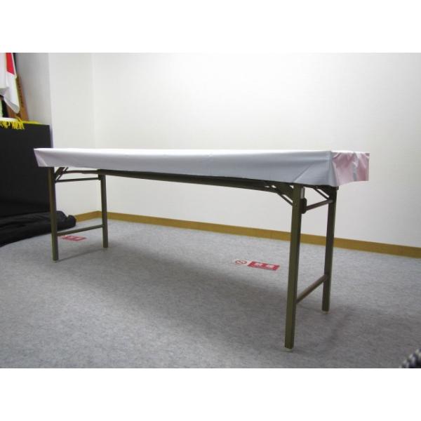 タッカーいらずの使い捨てイベント用ビニールテーブルクロスの新定番。オレフィン系ビニールなので、塩化ビニール特有のベタつきがなく、シート同士がくっつきません。また、堅くならないのでテーブルに掛けやすく、作業効率もアップします。１０枚袋サイズ：...