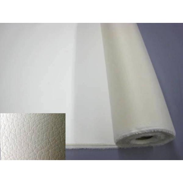 表面に細かい縮みジワのできた塩化ビニールレザーで、裏面はレーヨンの平織りになっています。旗・幕等の四方の角の補強等に使用ください。独特の柔らかさと温かみのある風合いが魅力です。三角、四角にカットしたものもあります。サイズ：厚み：０.８ｍｍ　...