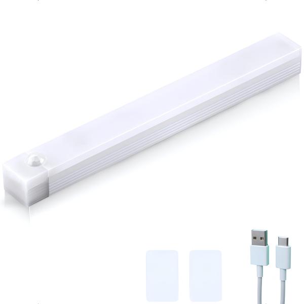 仮設トイレで利用できるセンサーライトです。貼り付けタイプですので、基本的にどのような仮設トイレでも問題なく利用できます。また、仮設トイレに限らず、お家やキャンプ場など、屋内屋外問わず様々な場所で利用できます。仮設トイレ用センサーライト 人感...