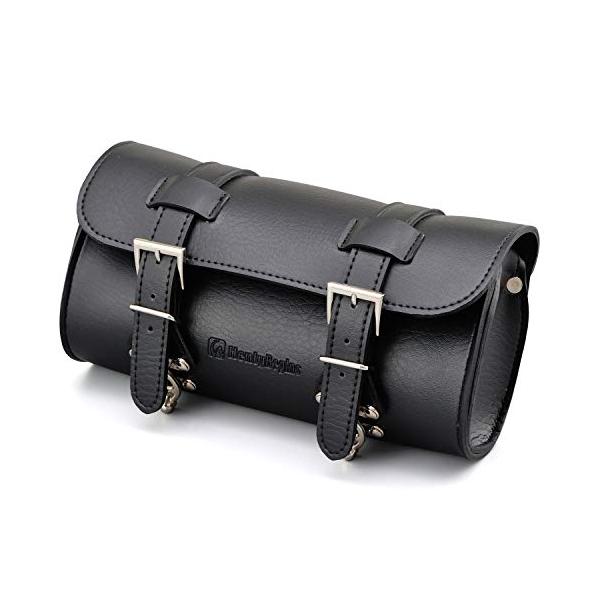 ワンタッチ金具ブラック/1.5L/98771・Size:1.5LStyle:ワンタッチ金具・パッケージ個数:1・【仕様1】バイク用ツールバッグ・【仕様1】ワンタッチ金具で簡単に開閉できるバッグです・【仕様2】バッグ取付位置に応じて、固定ベル...