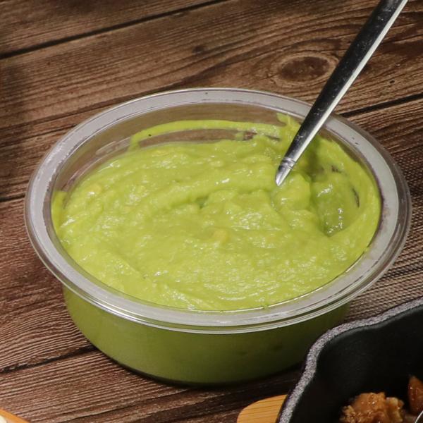 [商品名] アボカドディップ / ワカモレ[名　称] アボカドディップ[内容量] 250g[原産国] メキシコ[原材料] アボカド、粉末玉ねぎ、水あめ、粉末ニンニク、乾燥玉ねぎ、ハラペーニョピューレ、醸造酢、食塩[賞味期限] 別途商品ラベル...