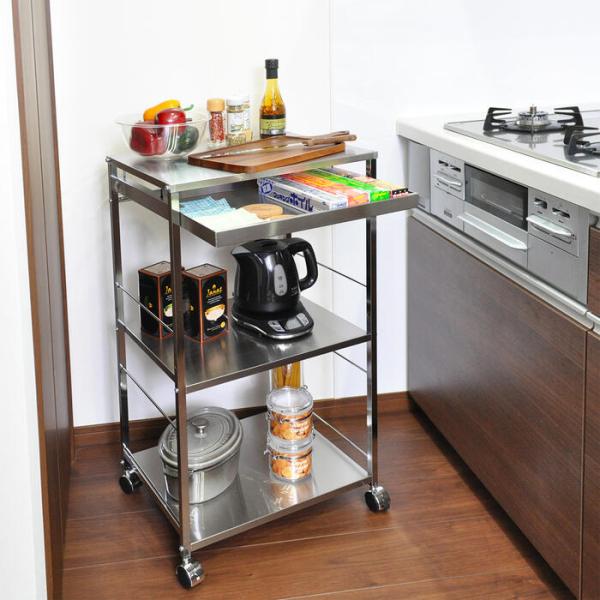 商品説明ステンレス製キッチンワゴン。キャスターが付いているためお好きな場所まで移動し、調理スペースとして使えます。中棚は5cmの高さ調整可能。天板の四隅には保護キャップ付き。サイズ 【本体】 約幅50×奥行38×高さ85.5cm【天板】 約...