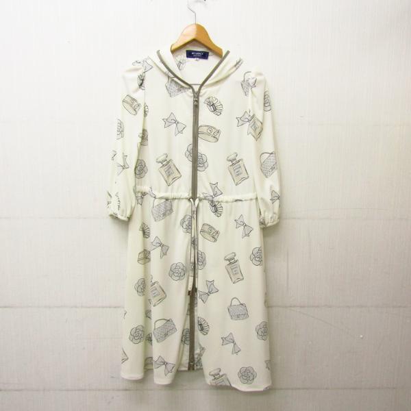 【中古】エムズグレイシー M'S GRACY フード付き アイコンプリント ジップアップワンピース ひざ丈 36 ライトグレー M'S GRACY（エムズグレイシー） アイコンプリントフード付き