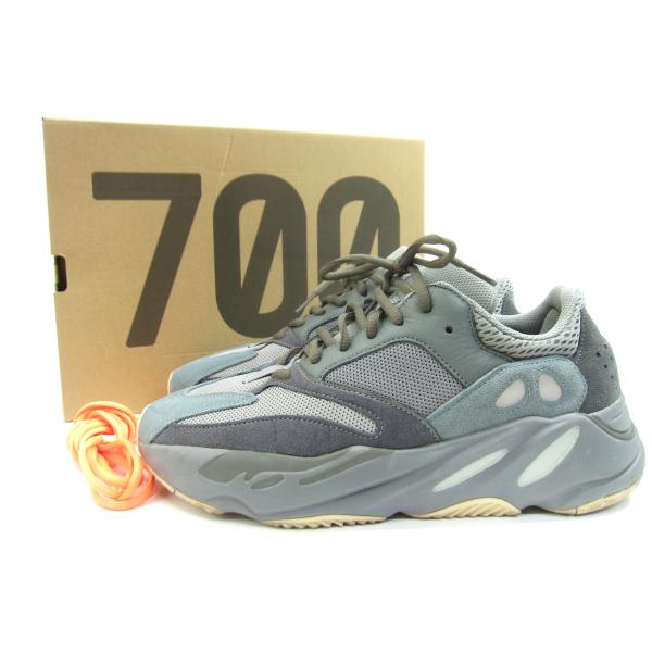 美品✨️adidas イージーブースト 700 \