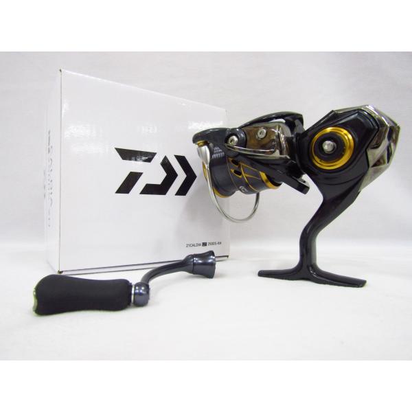 【極美品】ダイワ21カルディアLT2500S-XH バス釣り エギング 箱付 DAIWA（ダイワ） スピニングリール 21 カルディア LT2500S-XH エギング