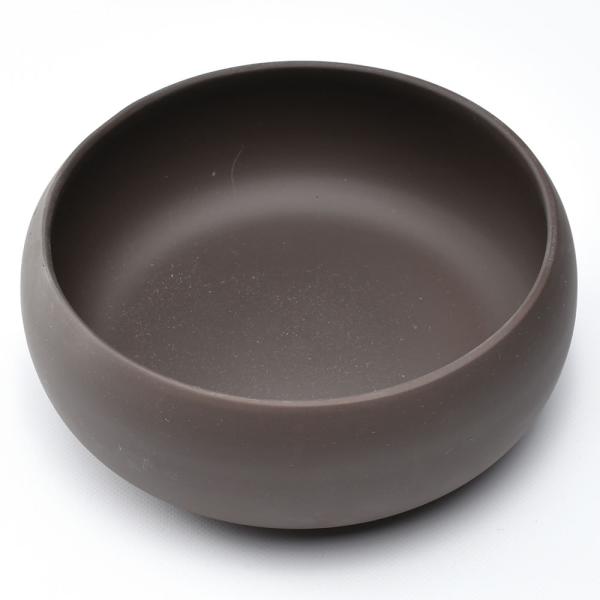 光沢のない黒色のシンプルな小茶洗です。