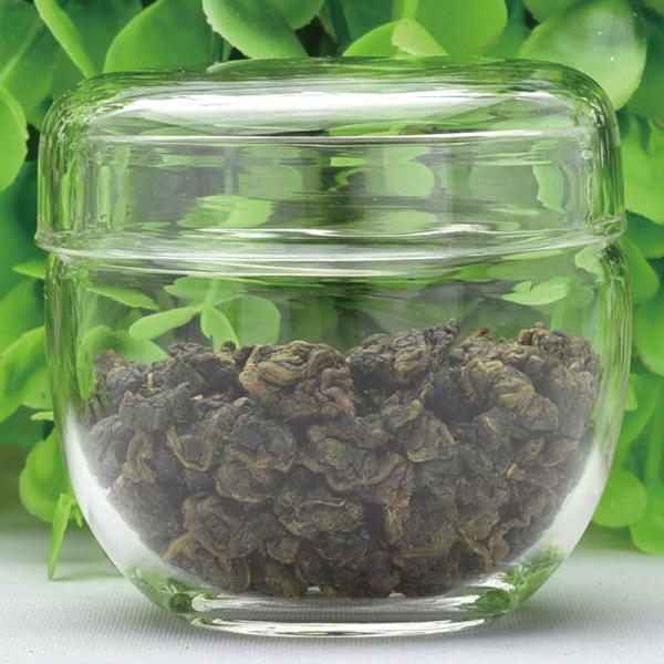 お茶席での準備には、茶葉を予めここに入れておくとキレイです。