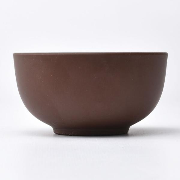 紫砂風の聞香杯の内側に白い釉薬を塗った少し大きめの品茗杯。