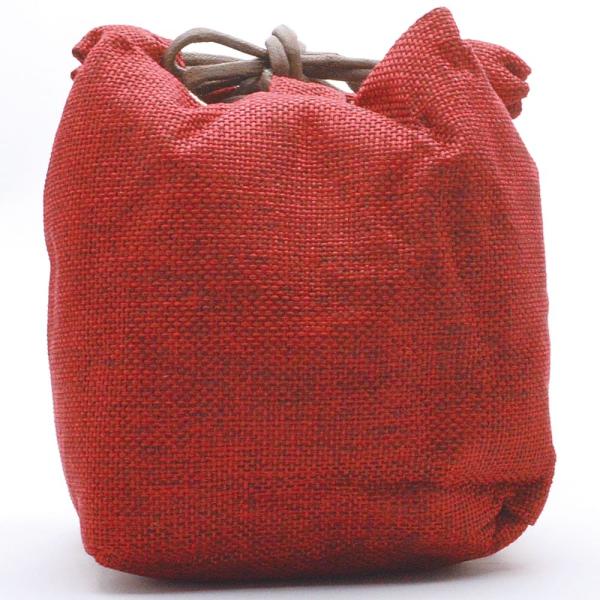 茶器の持ち運びや保管に便利な布袋です。茶壺1杯4が入ります。