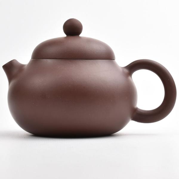 丸みが特徴の文旦壺。斜め上に向いた口がかわいい小壺です。