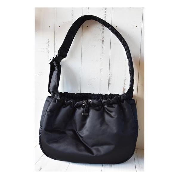 プエルト Puerto ブラック 迷彩 ナイロンキャリーバッグ 黒 小型犬 犬用 ペット キャリーバッグ セレブ Www Mohmmadiyon Com