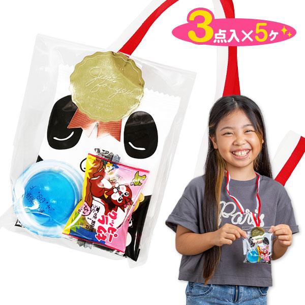 【商品詳細】頑張ったごほうびに☆メダルのような紐がついたお菓子の詰め合わせです♪リボン付で首にかけられるので、運動会やイベントの景品にピッタリです！【商品サイズ】約11.5×8×1.8cm（パッケージ）【主な仕様】5ヶ1セット｜お菓子：3点...