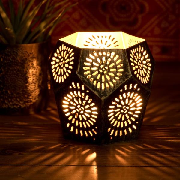 ☆SALE☆　透かし模様が素敵なオールドランプ　アラビアン　ビンテージ tirakita-shop_id-lamp-262