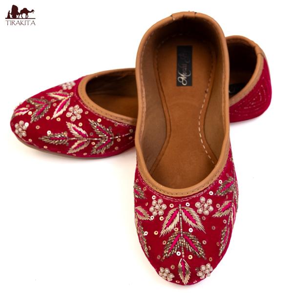 赤いストーン付きフラットシューズ キエッタ フラットシューズ｜MANOLO BLAHNIK(マノロ ブラニク)｜Ron Herman