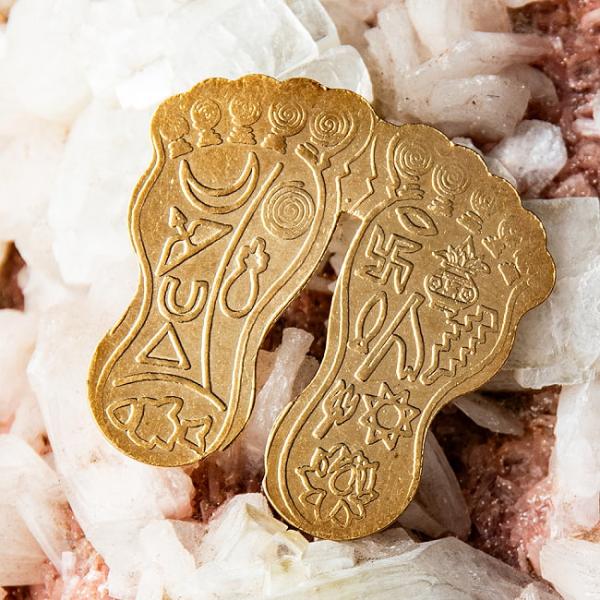 幸運 お守り ヴィシュヌ ラーマ ヴィシュヌの足 （小） 金 ヤントラ