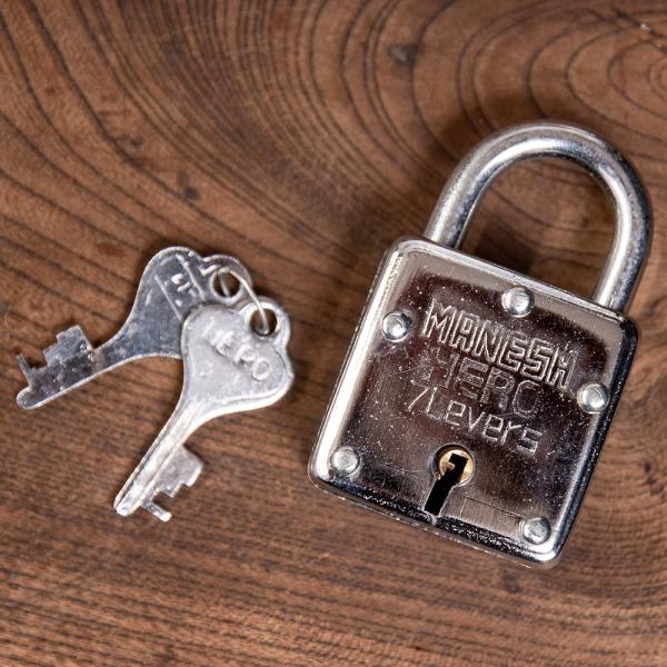 アンティーク インド南京錠 Jouhin Na 金属工芸 Hardbloc Fr