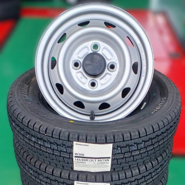 BRIDGESTONE（ブリヂストン） 軽トラ 軽バン スタッドレス タイヤ W300