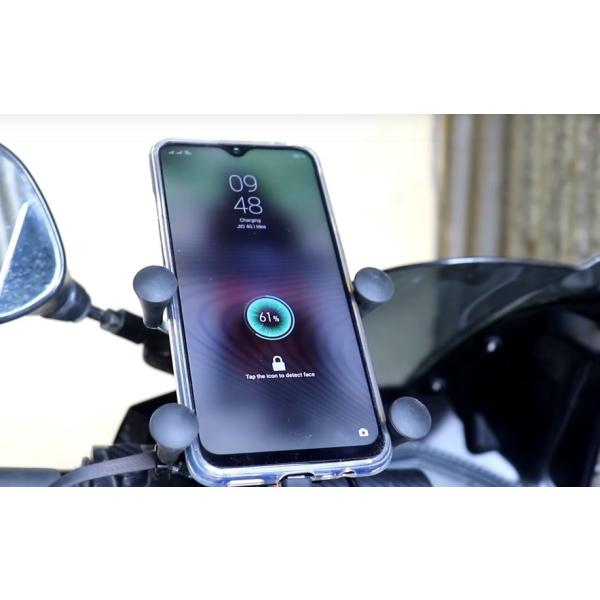 スマホホルダー バイク 充電 USB電源付き 固定力抜群 スイッチ付き