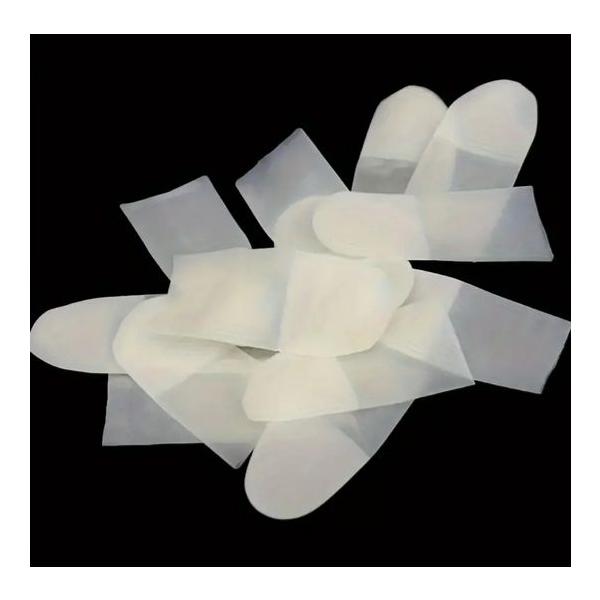 良く伸びるのではめたり外したりしやすいラテックス製の指サックです