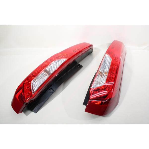 エクストレイル (DNT31) 左右 テールランプ コイト　220-23308 NT31 T31 エクストレイル 純正 LED テールランプ 左右 KOITO 220-23308