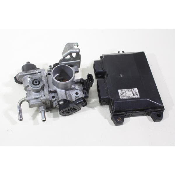 MH22S ワゴンR スロットルボディー エンジンコンピューター ECU 33920