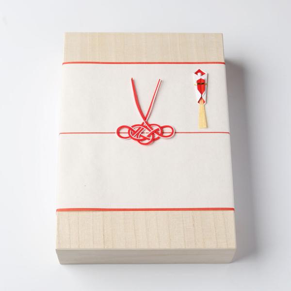 精肉専用の桐箱です。大切な方へ謹んでお包み致します。