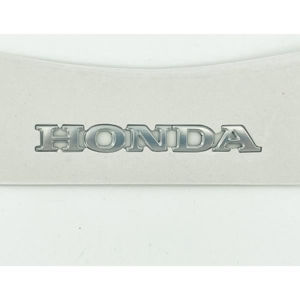 【商品名】ホンダ HONDA エンブレム バイク 車 ステッカー 海外純正品 カー エンブレム シルバー【商品仕様】・カラー：シルバー・サイズ：約8cm×1cm・数量：1枚・海外純正品（五羊本田社 純正品）ご購入の際、商品情報及び商品説明、...